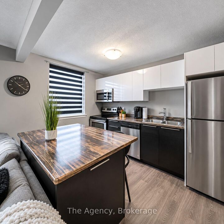Property Photo:  4538 Huron Street 2  ON L2E 2H3 