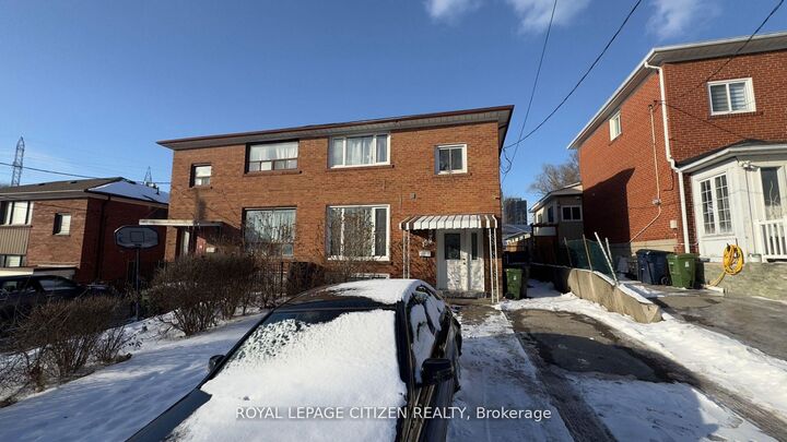 Property Photo:  199 Habitant Drive Upper  ON M9M 2P4 