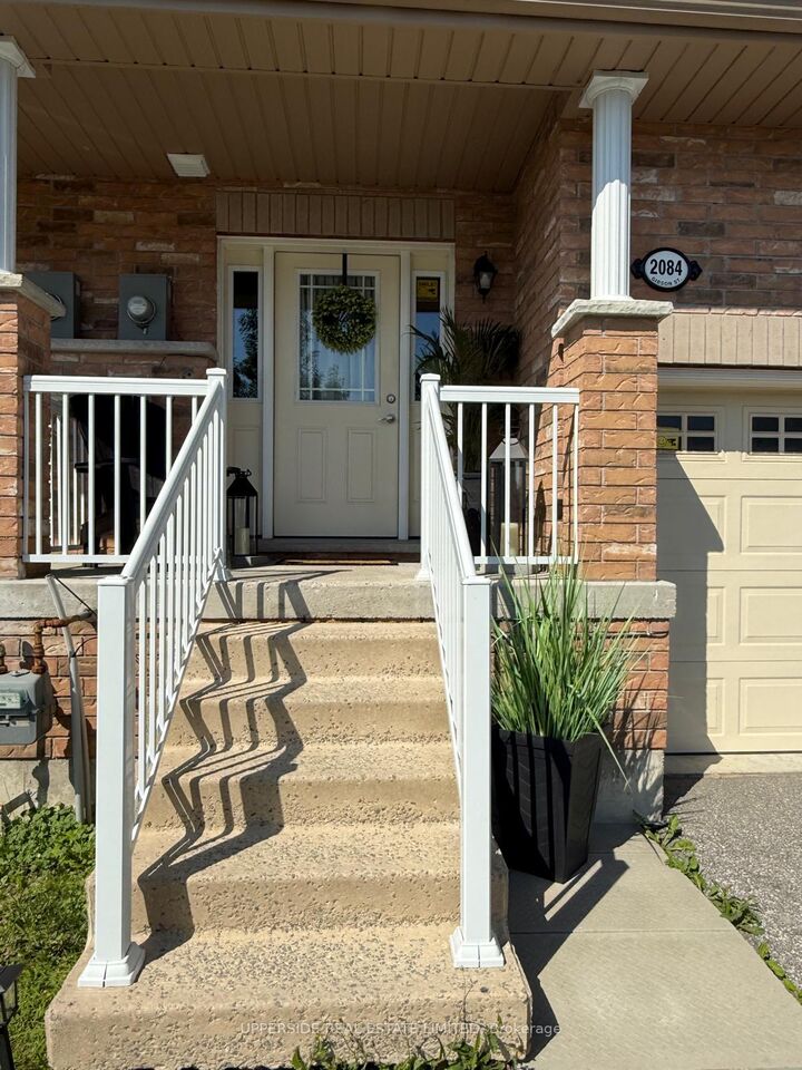 Property Photo:  2084 Gibson Street  ON L9S 0H4 