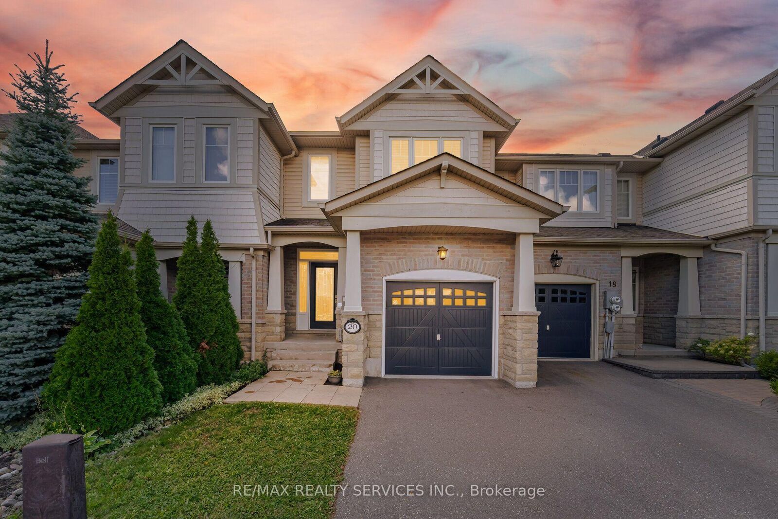 Property Photo:  20 Cedarcrest Street  ON L7C 3P9 