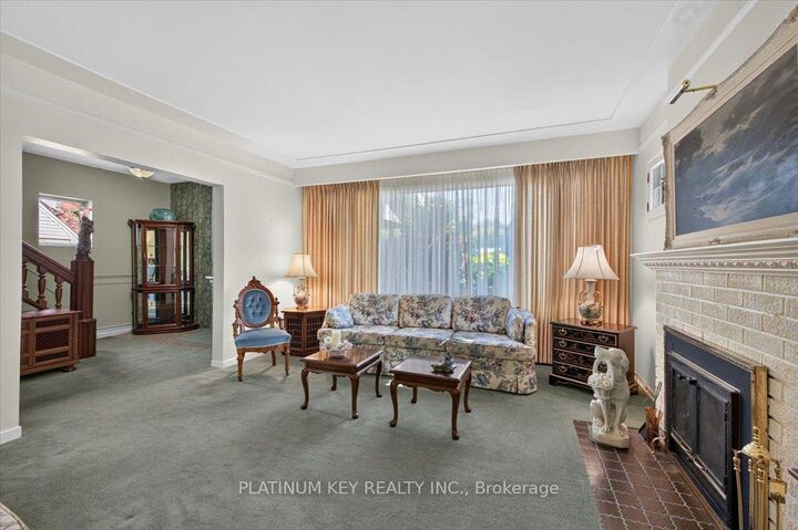 Property Photo: 14 Foster Avenue ON N6H 2K6