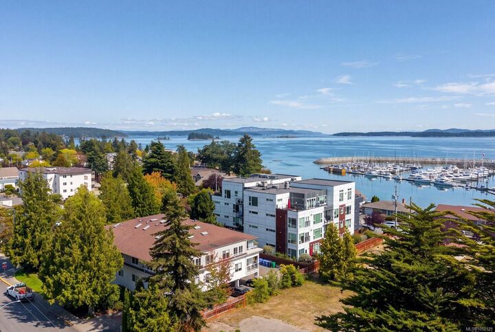 Property Photo:  9993 Fourth St #304  BC V8L 2Z6 