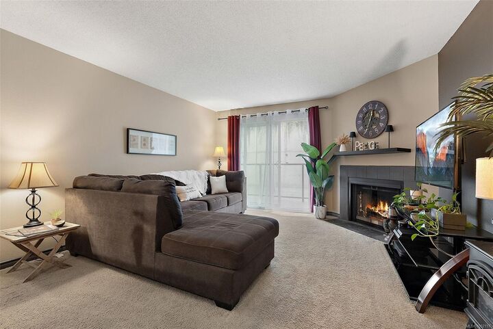 Property Photo: 3255 Glasgow Ave #314 BC V8X 4S4