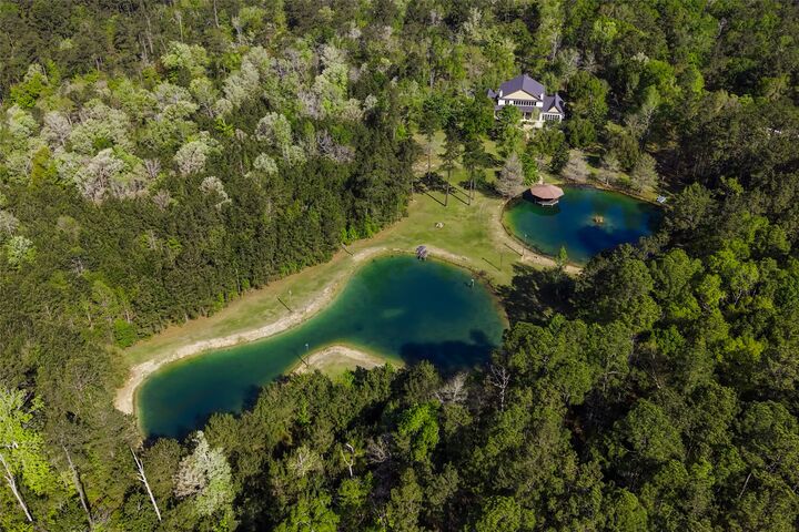 Property Photo: 1815 Fm 82 TX 75956