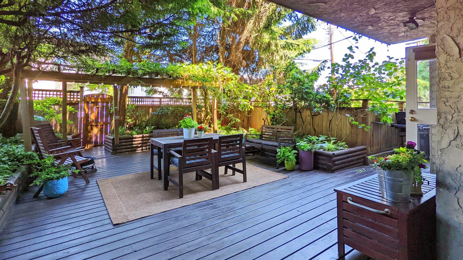 Property Photo:  853 E 7th Avenue 111  BC V5T 1P4 