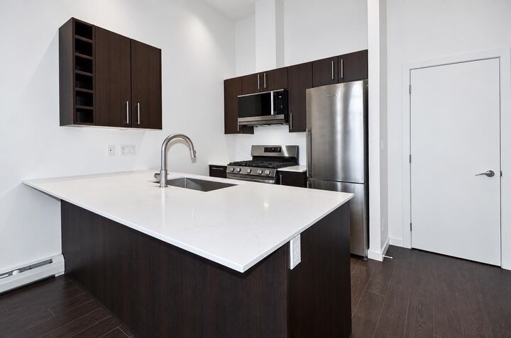 Property Photo:  1708 Columbia Street 205  BC V5Y 0H7 