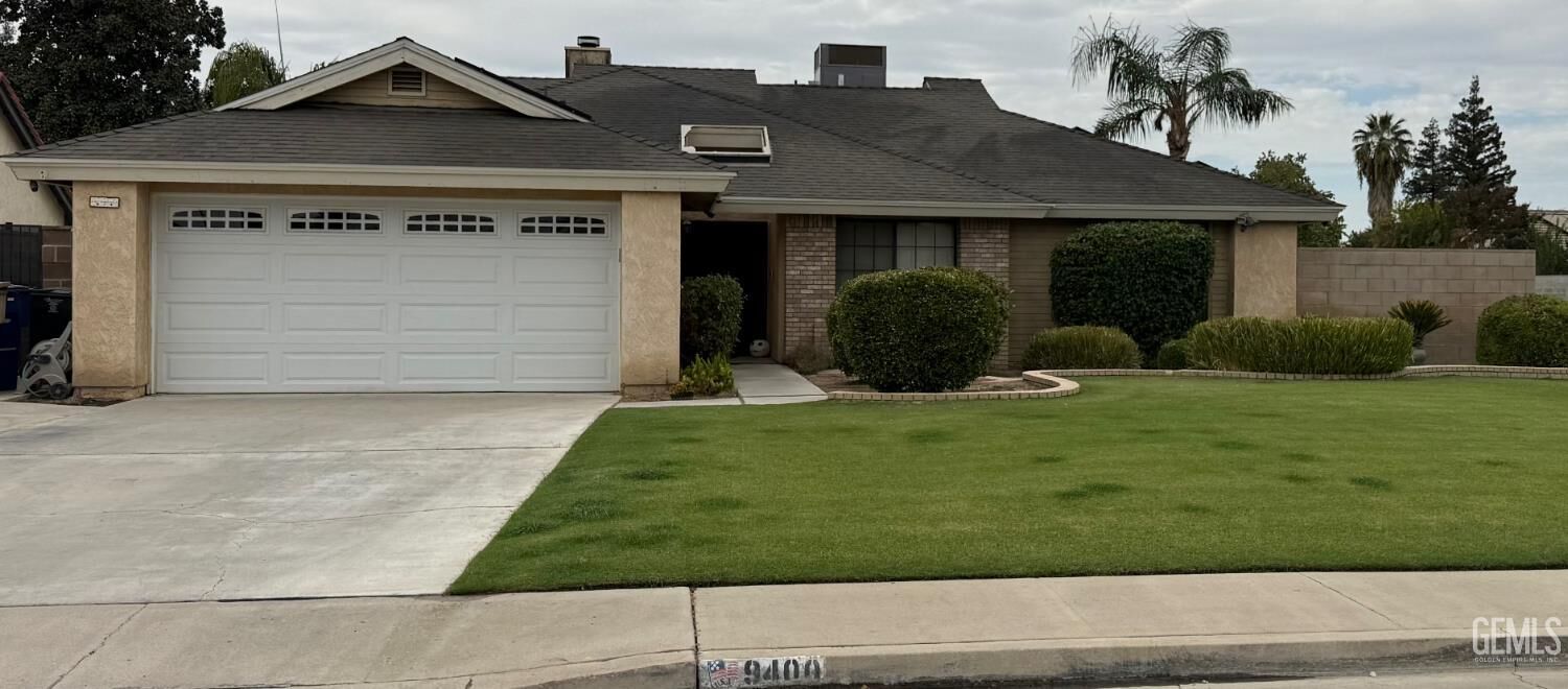 Property Photo:  9400 Bamborough Court  CA 93311 