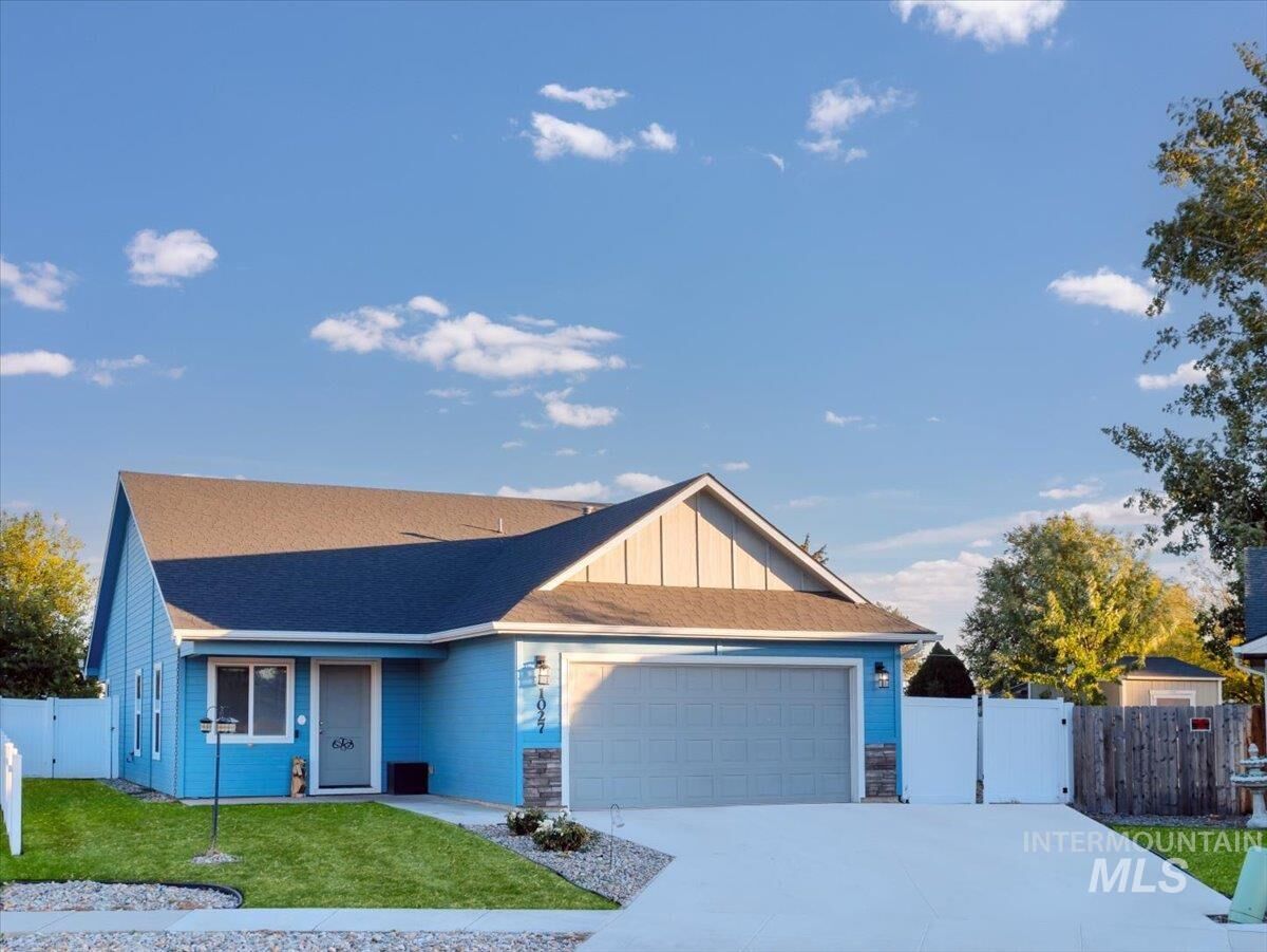 Property Photo:  1027 W Butterfield  ID 83672 