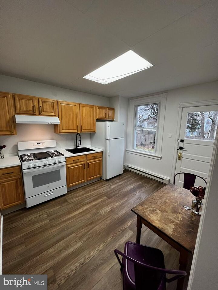 Property Photo: 32 Church Street PA 19090