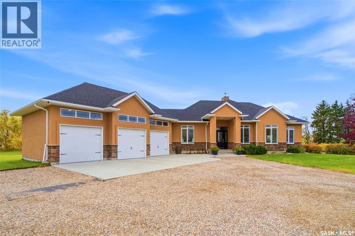 Property Photo:  70 Silver Willows Drive  SK S0K 1Z0 