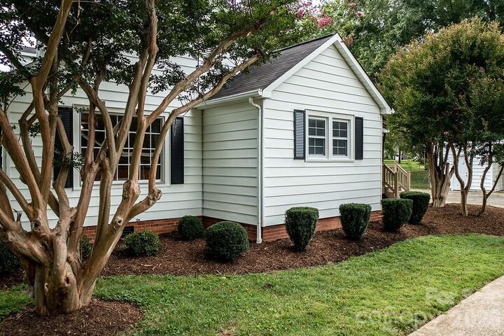 Property Photo:  57 19th Avenue NW  NC 28601 