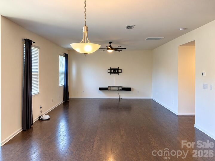 Property Photo:  1512 Felthorpe Way  NC 28079 