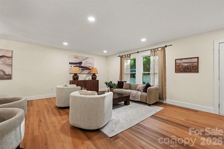 Property Photo:  1412 Rama Road  NC 28211 