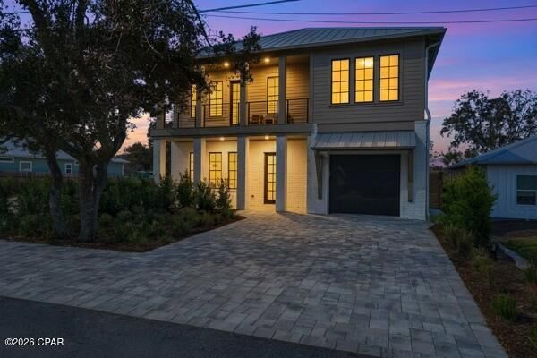 Property Photo: 21522 Dolphin Avenue FL 32413