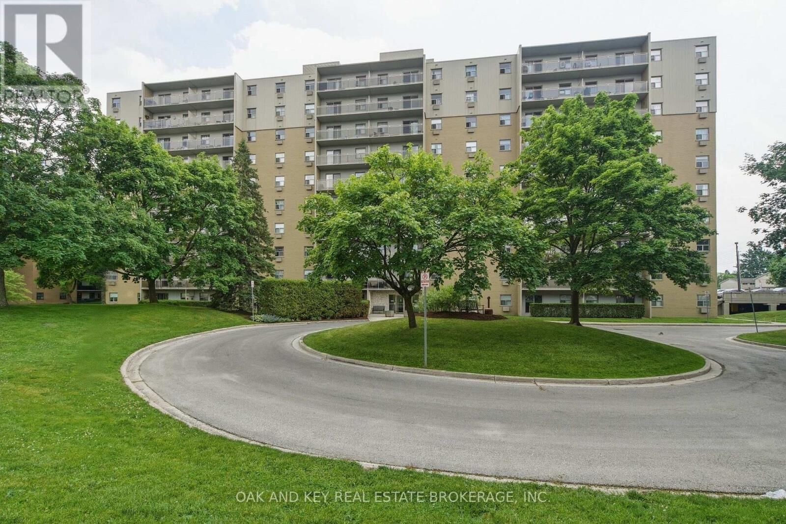 Property Photo:  931 Wonderland Road South 302  ON N6K 2X6 
