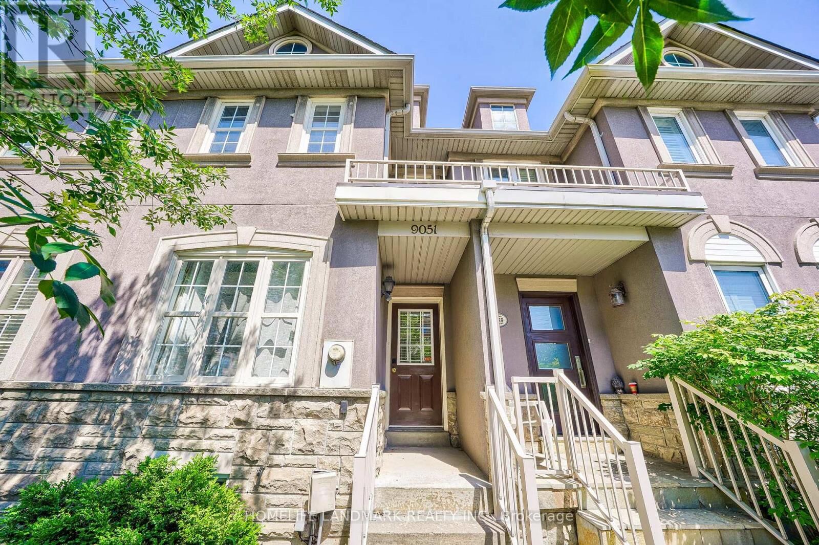 Property Photo: 9051 Yonge Street ON L4C 0L2