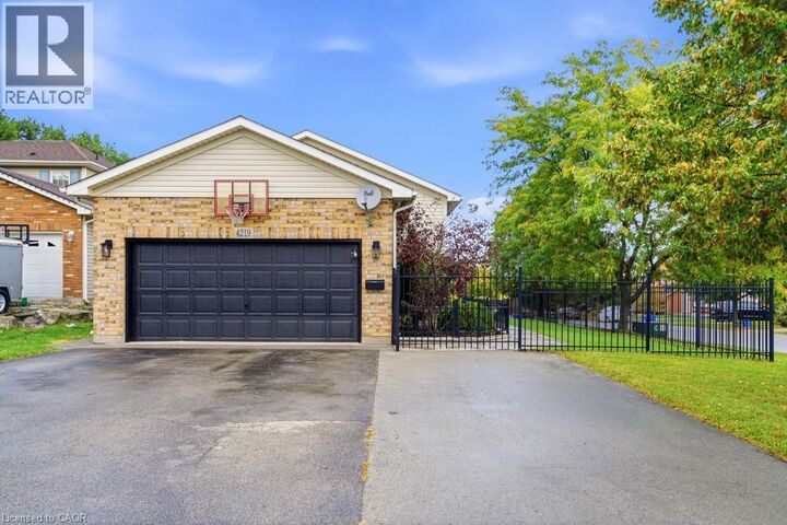 Photo de la propriété:  4219 Taylor Court  ON L3J 0J9 