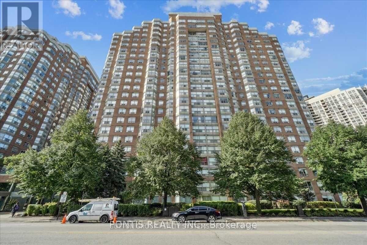 Property Photo: 325 Webb Drive 310 ON L5B 3Z9