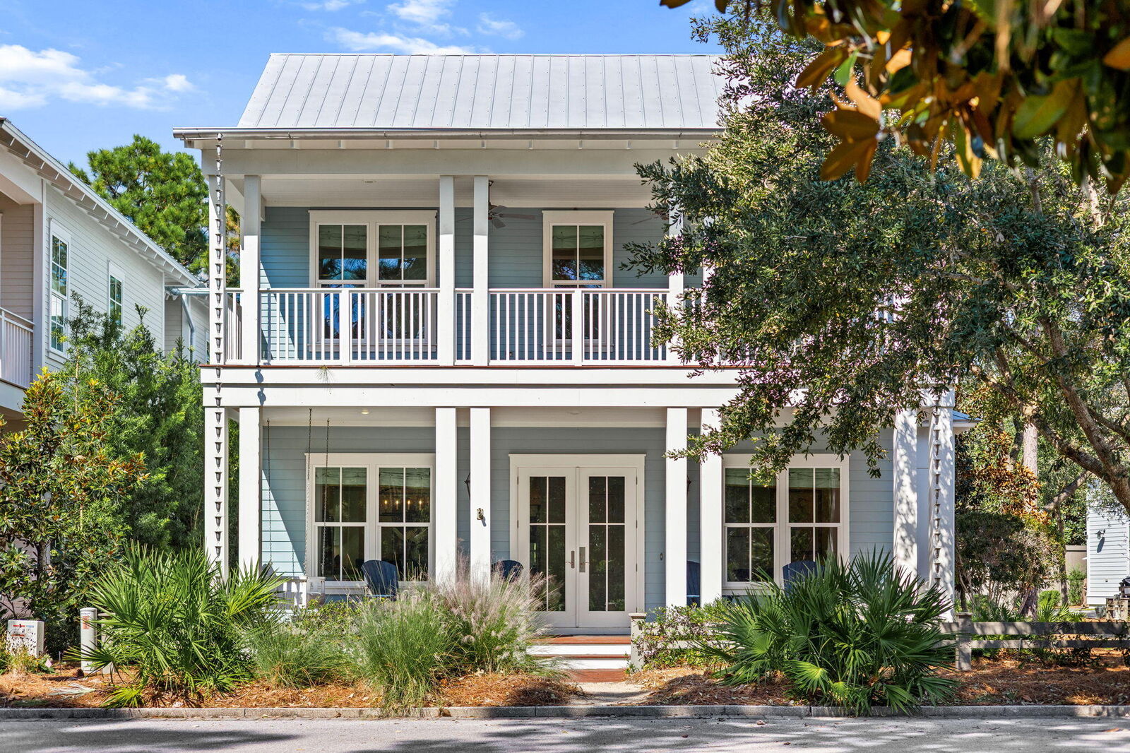 Property Photo: 231 Wisteria Way FL 32459