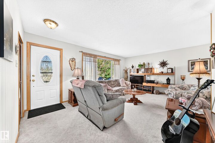 Property Photo:  13515 86 Street NW  AB T5E 3B6 