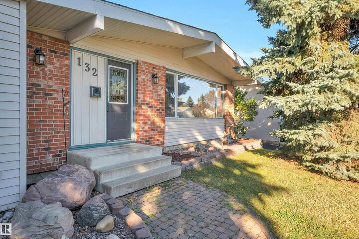 Property Photo:  132 Garland Crescent  AB T8A 2R4 