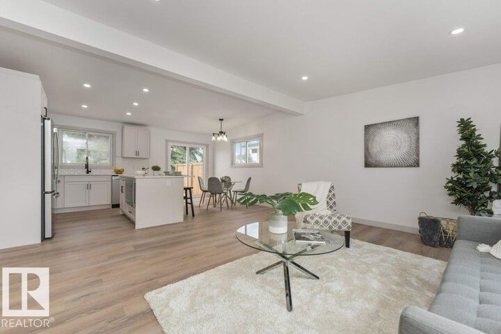 Property Photo:  4703 117 Street NW  AB T6H 3R7 