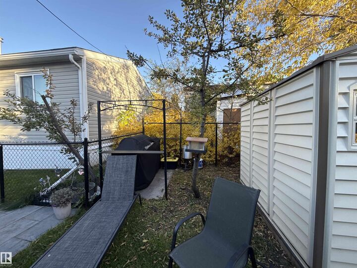 Property Photo:  186 305 Calahoo Rd  AB T7X 3K9 