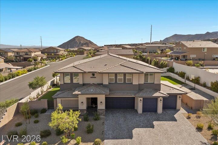 Property Photo: 10231 Grapevine Hill Avenue NV 89149