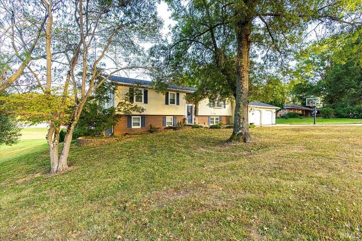 Property Photo:  107 S Second Avenue  IN 47541 