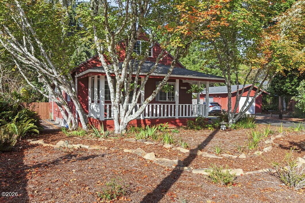 Property Photo: 2957 NE West Devils Lake Road OR 97367