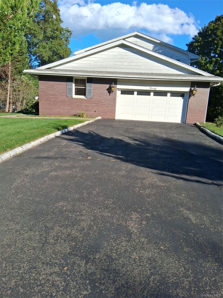 Property Photo:  20 Ungava Drive  NY 10956 
