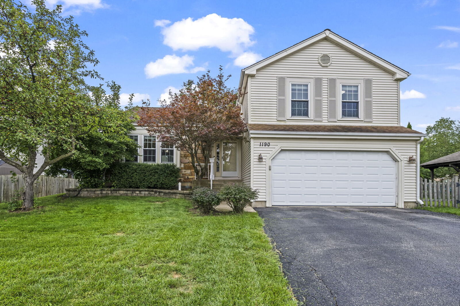 Property Photo:  1190 Bristol Trail Road  IL 60047 