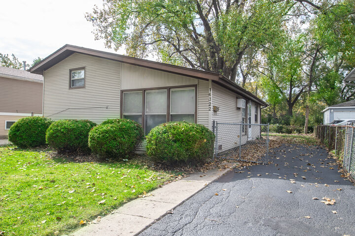 Property Photo: 16322 Justine Street IL 60428