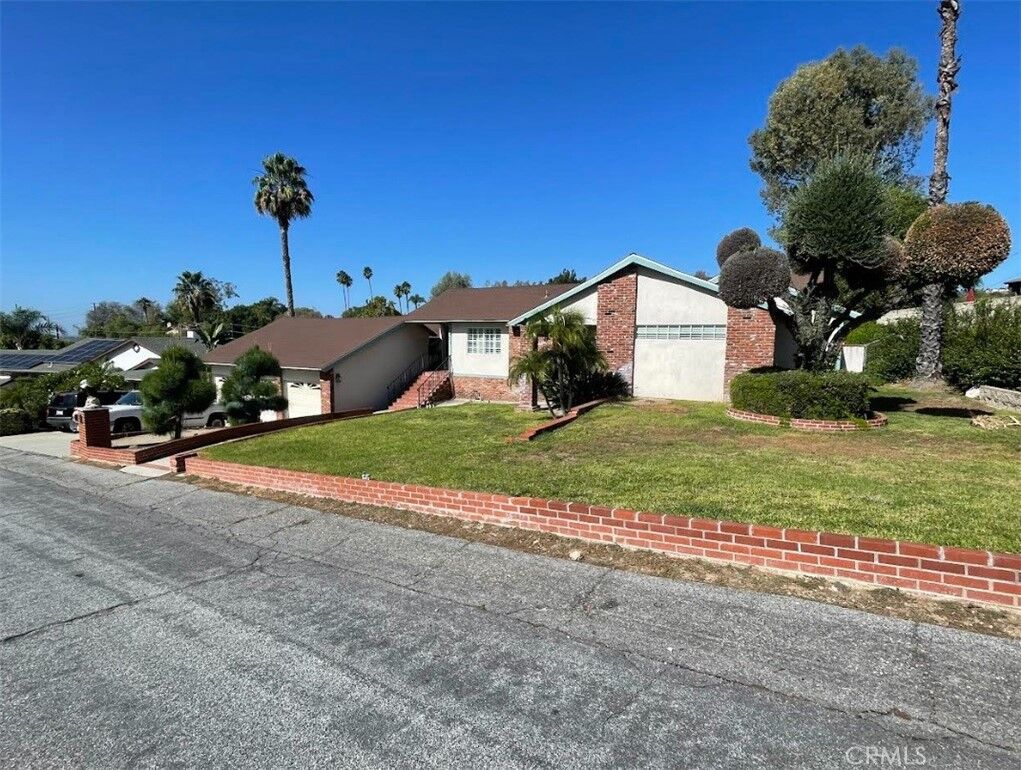 Property Photo:  1231 Meadowland  CA 90631 