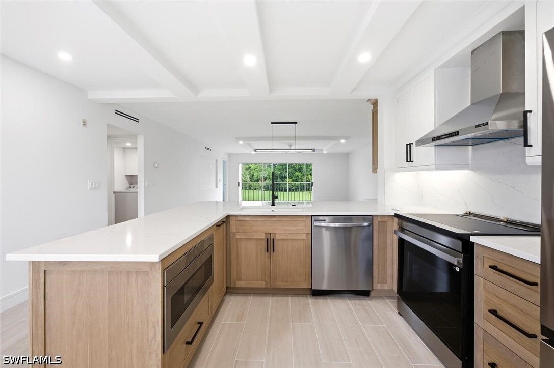Property Photo:  6985 Dennis Circle 204  FL 34104 