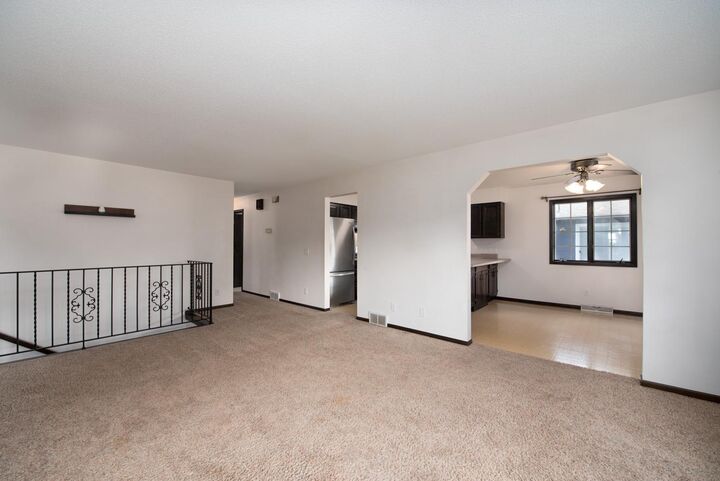 Property Photo:  2208 Marwood Drive  MN 56001 