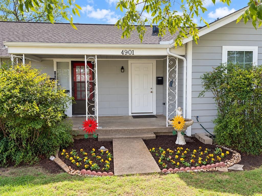 Photo de la propriété:  4901 Curzon Avenue 105  TX 76107 