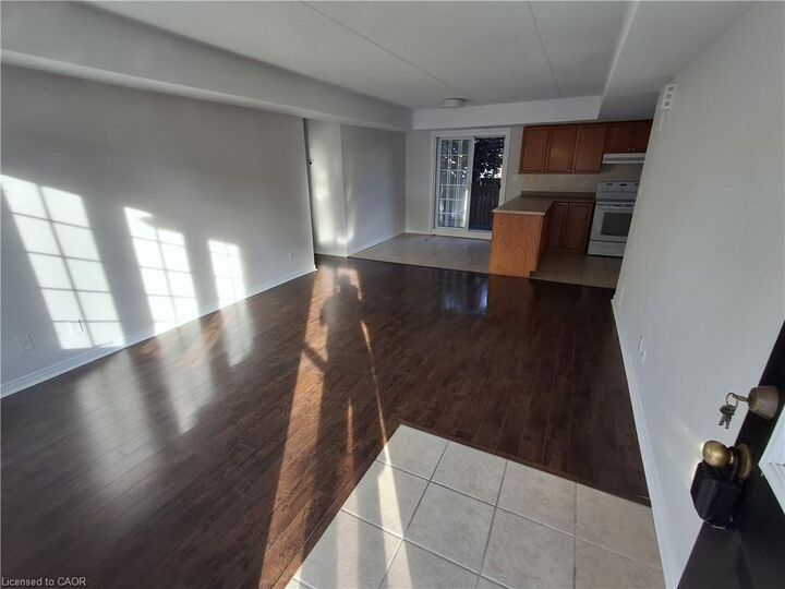 Property Photo:  996 Rymal Road E 15  ON L8W 3N5 