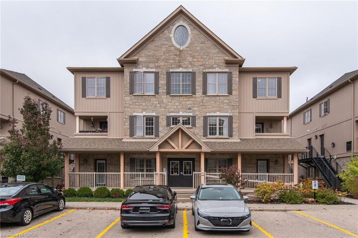 Property Photo:  1460 Highland Road W 7H  ON N2N 0B7 