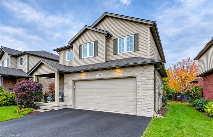 Property Photo:  204 Park Avenue W  ON N3B 3N3 