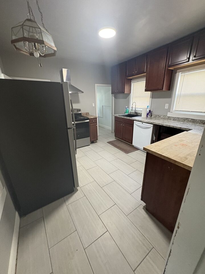 Property Photo:  1088 Bridge St  MA 01850 