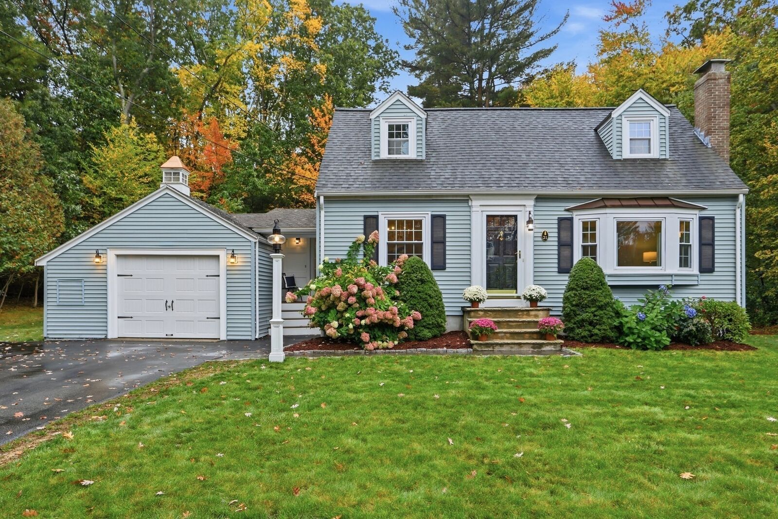 Property Photo:  21 Curve Street  MA 01730 