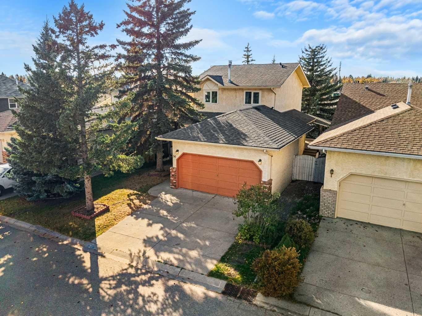 Property Photo:  54 Deerview Terrace SE  AB T2J 7B9 