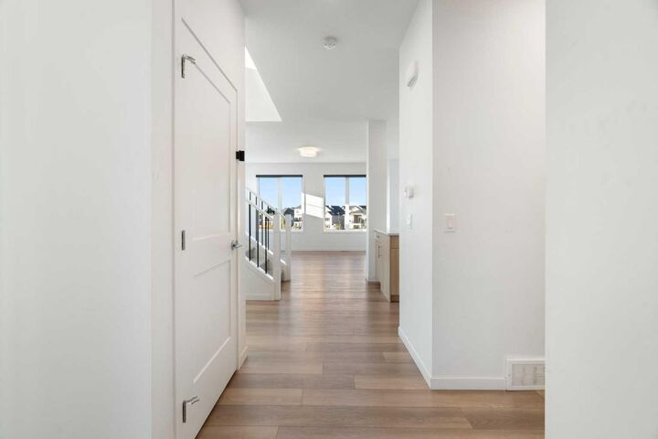 Property Photo:  222 Knight Avenue  AB T0M 0S0 