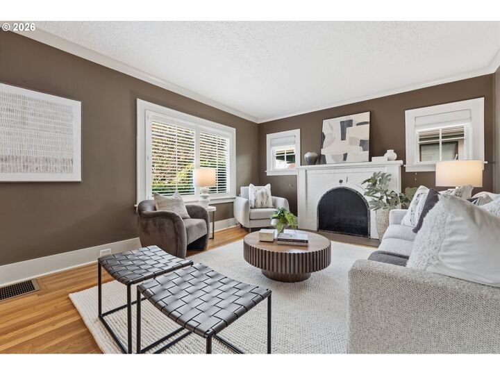 Property Photo:  3330 NE 38th Ave  OR 97212 