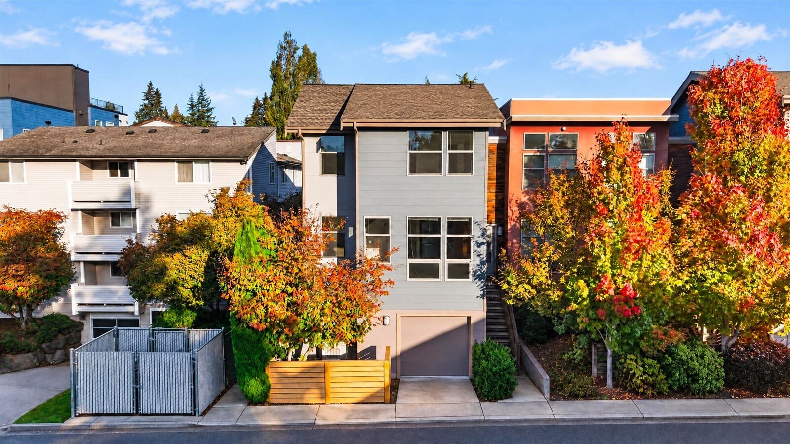 Property Photo:  1214 N Northgate Way  WA 98133 
