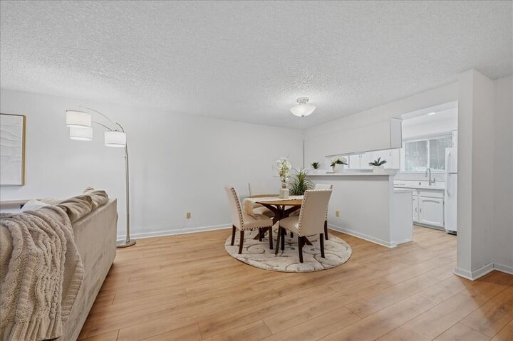 Property Photo: 1731 157th Avenue NE E103 WA 98008