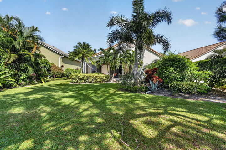 Property Photo:  12850 Oak Knoll Drive  FL 33418 