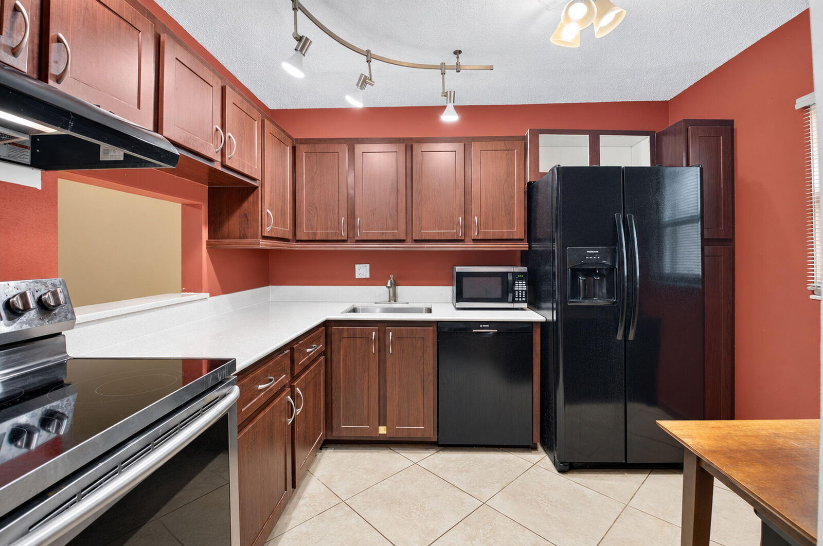 Property Photo:  2700 Casita Way W 102  FL 33445 