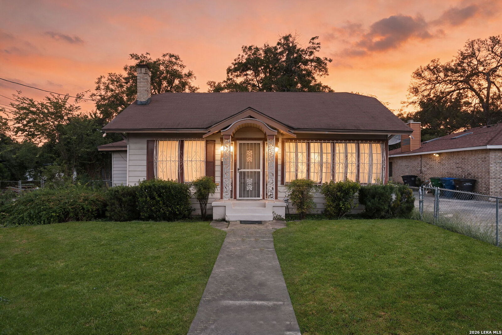 Property Photo:  231 Dumoulin Ave  TX 78210 